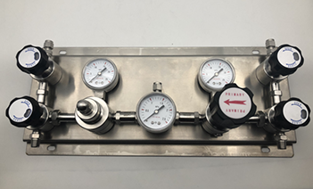 316不鏽鋼(gang)半自動切換裝(zhuāng)置